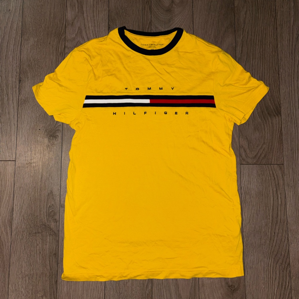 Tommy Hilfiger Men's Bright Yellow Tee with Logo